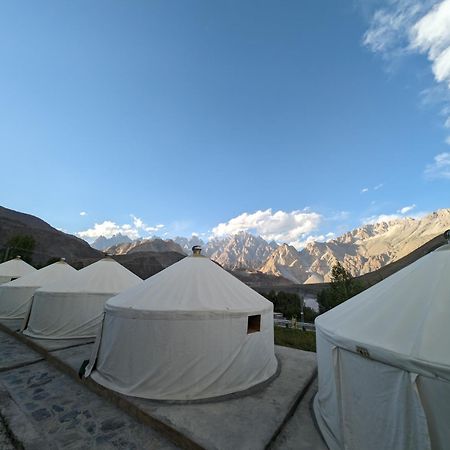 Apex Hotels And Resorts Leyurt Hussaini Karimabad  외부 사진