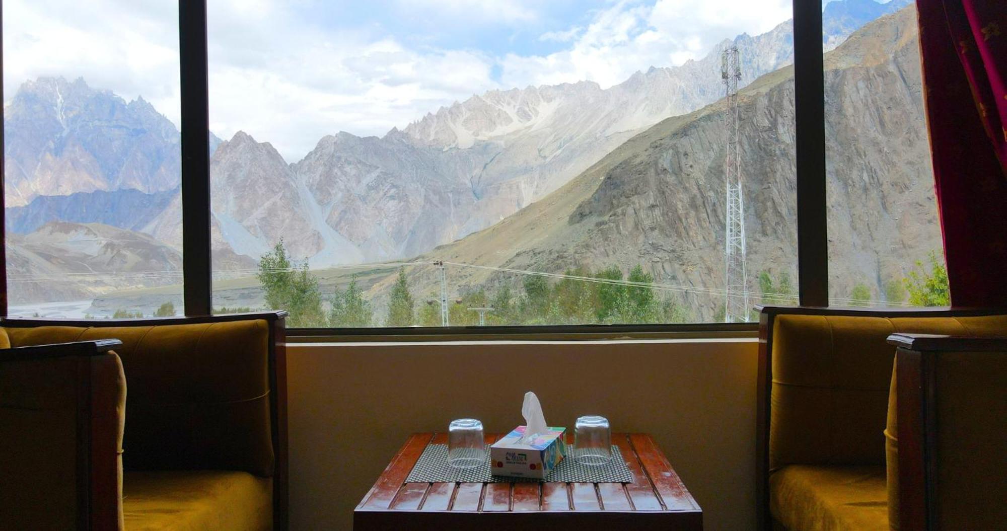 Apex Hotels And Resorts Leyurt Hussaini Karimabad  외부 사진