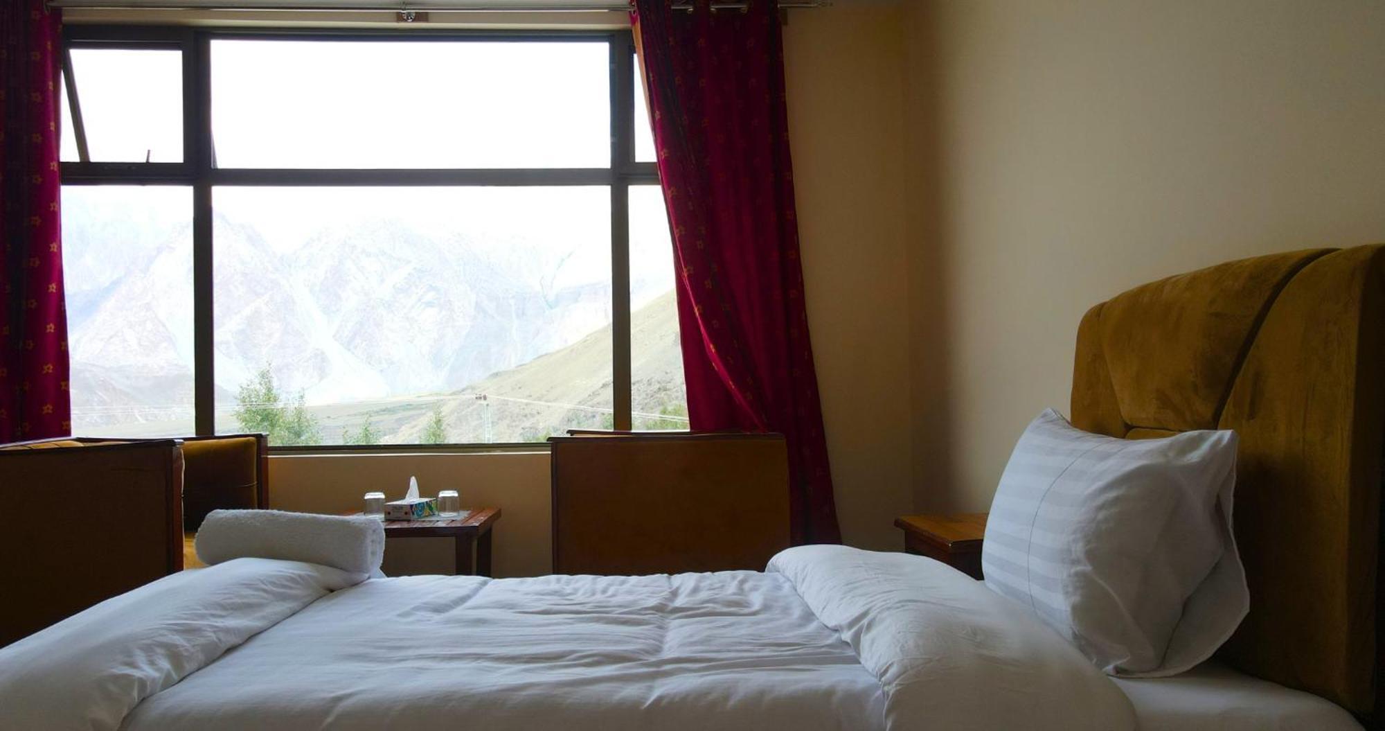 Apex Hotels And Resorts Leyurt Hussaini Karimabad  외부 사진