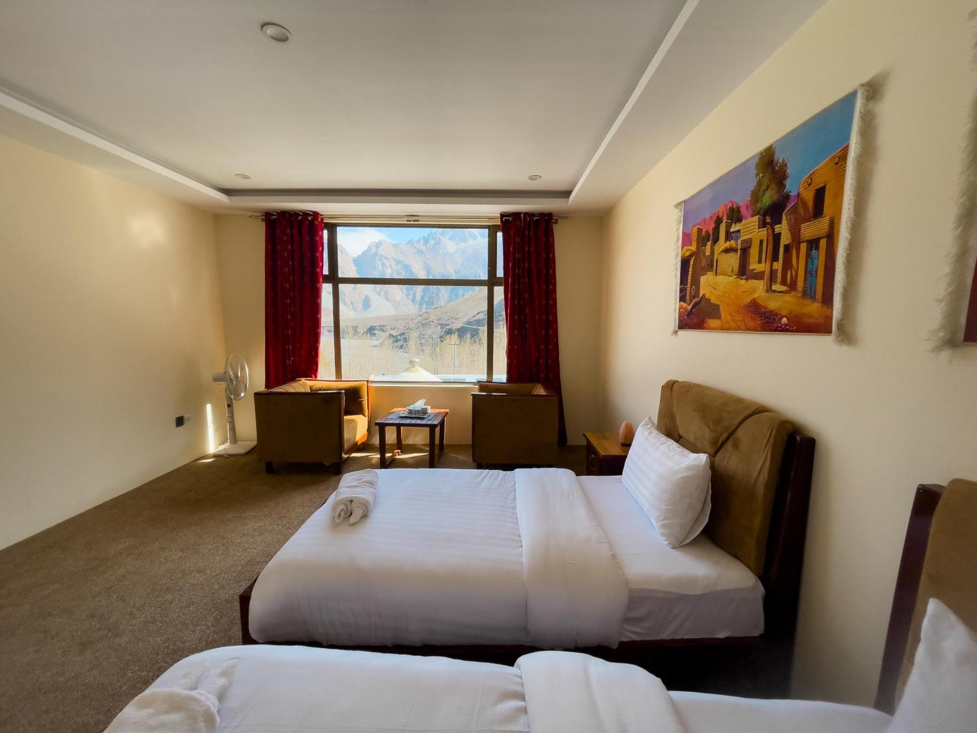 Apex Hotels And Resorts Hussaini Karimabad  외부 사진